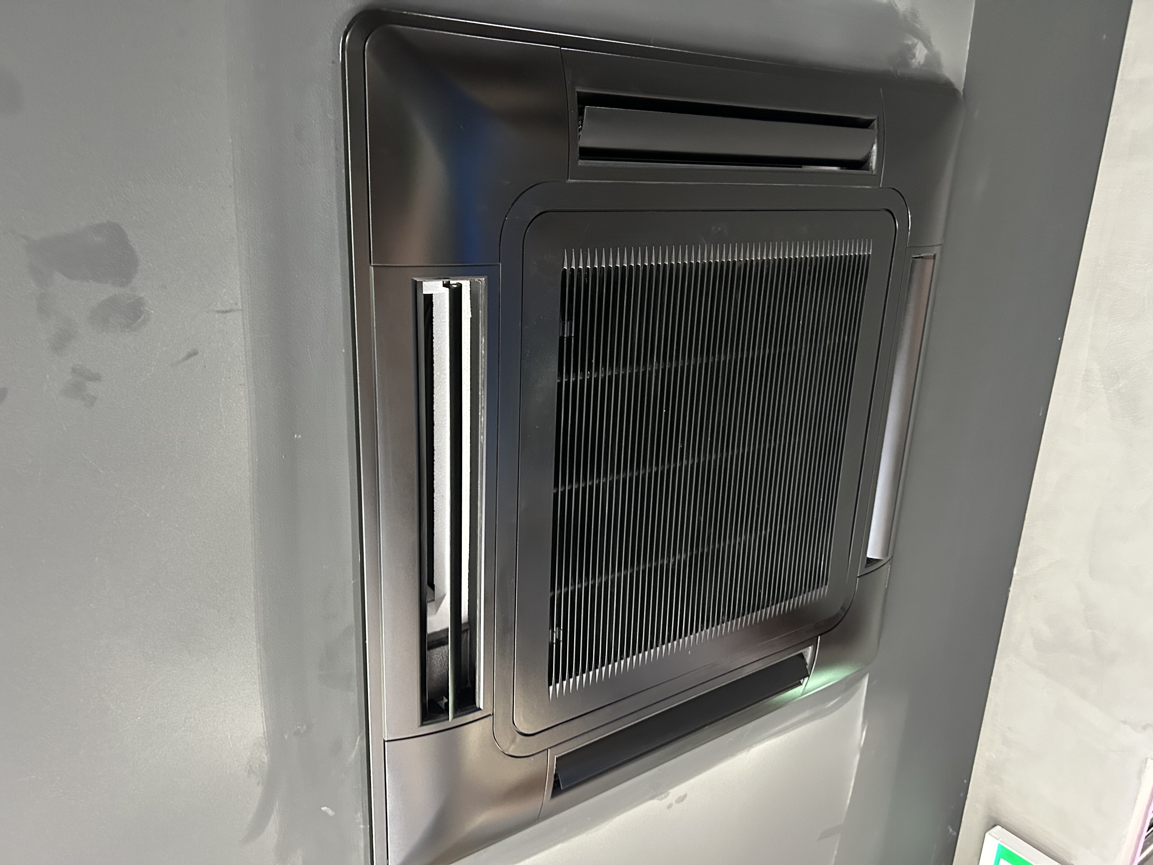 天井埋込み/4方向の画像