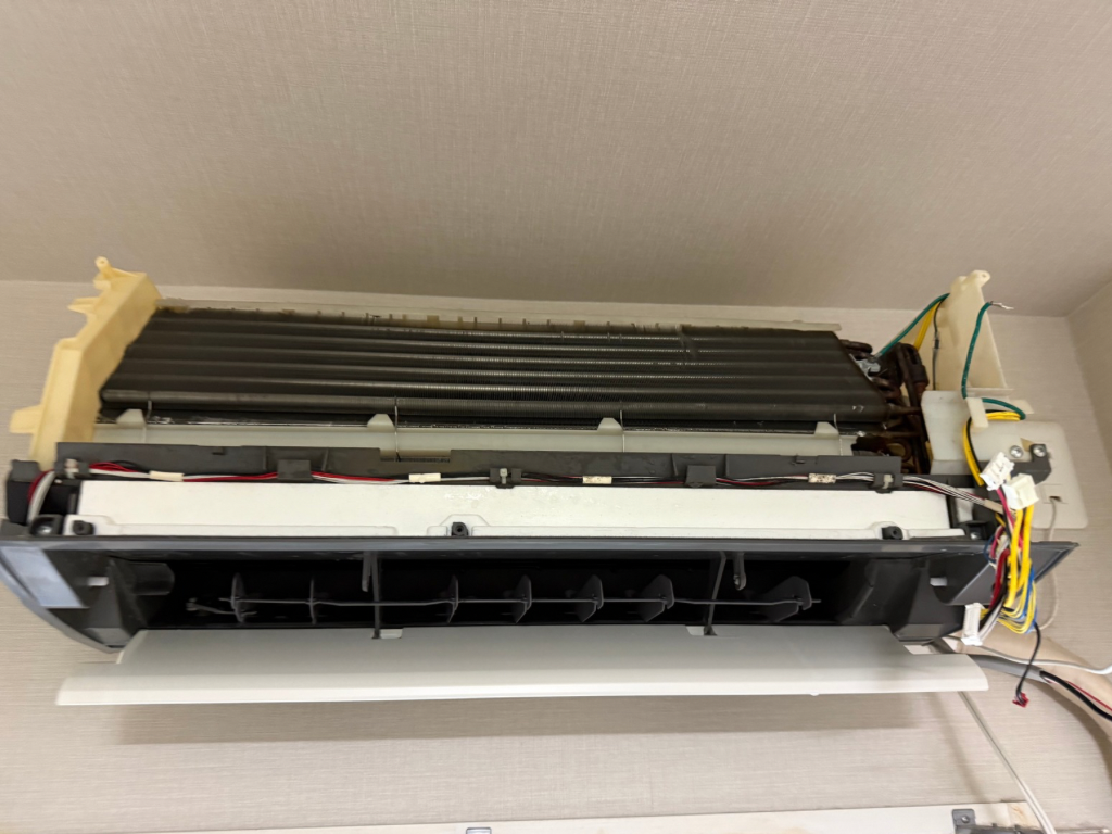 お掃除機能なしエアコンの画像